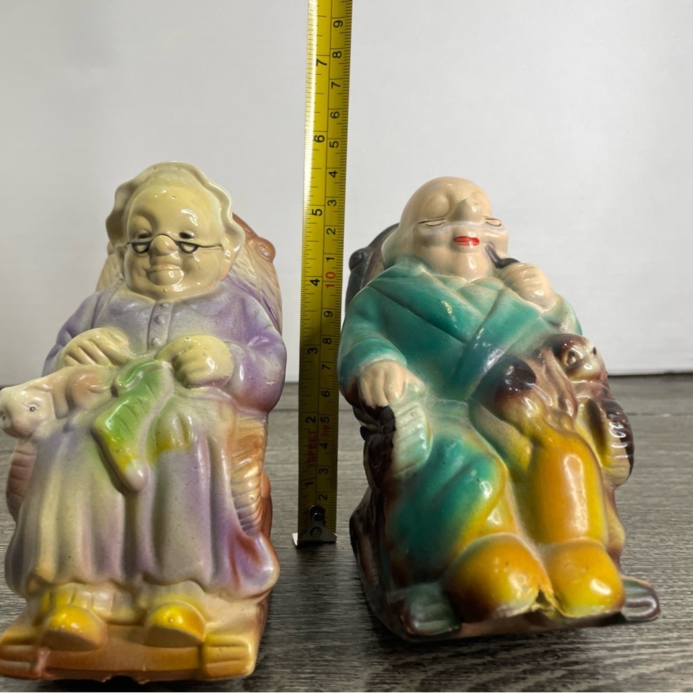 Vintage Retirement Fund blow mold piggy banks.Hong Kong. Used. - Picture 13 of 14